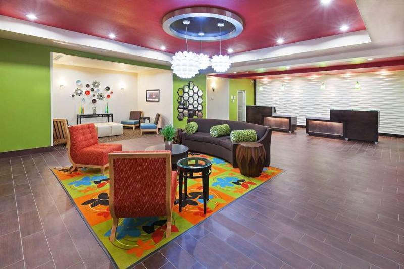 La Quinta By Wyndham Pearsall Zewnętrze zdjęcie